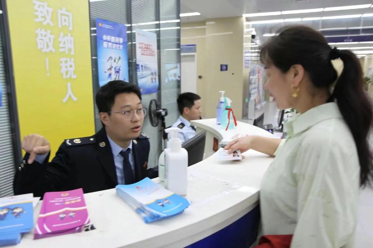 温暖贴心 国家税务总局浠水县税务局市民之家服务大厅税务服务亮点